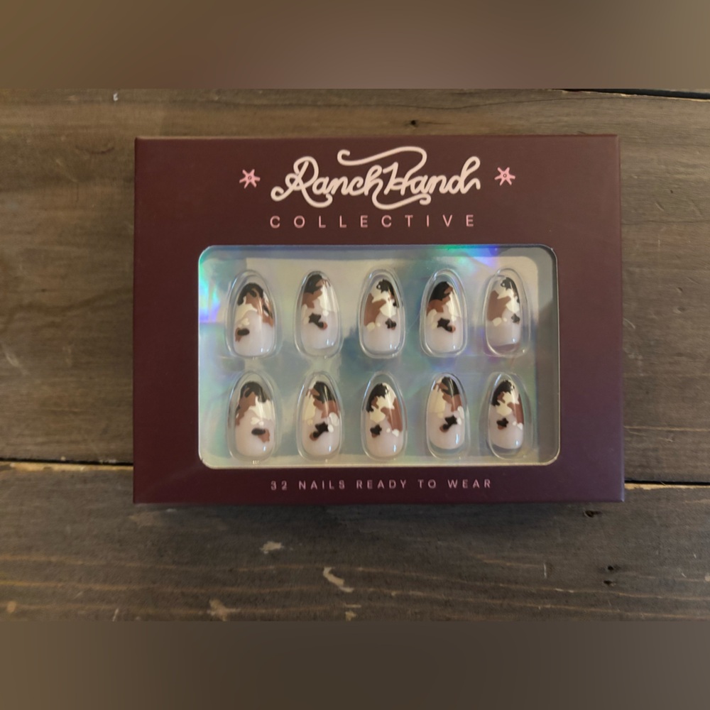 Ranch Hand Fake Nails